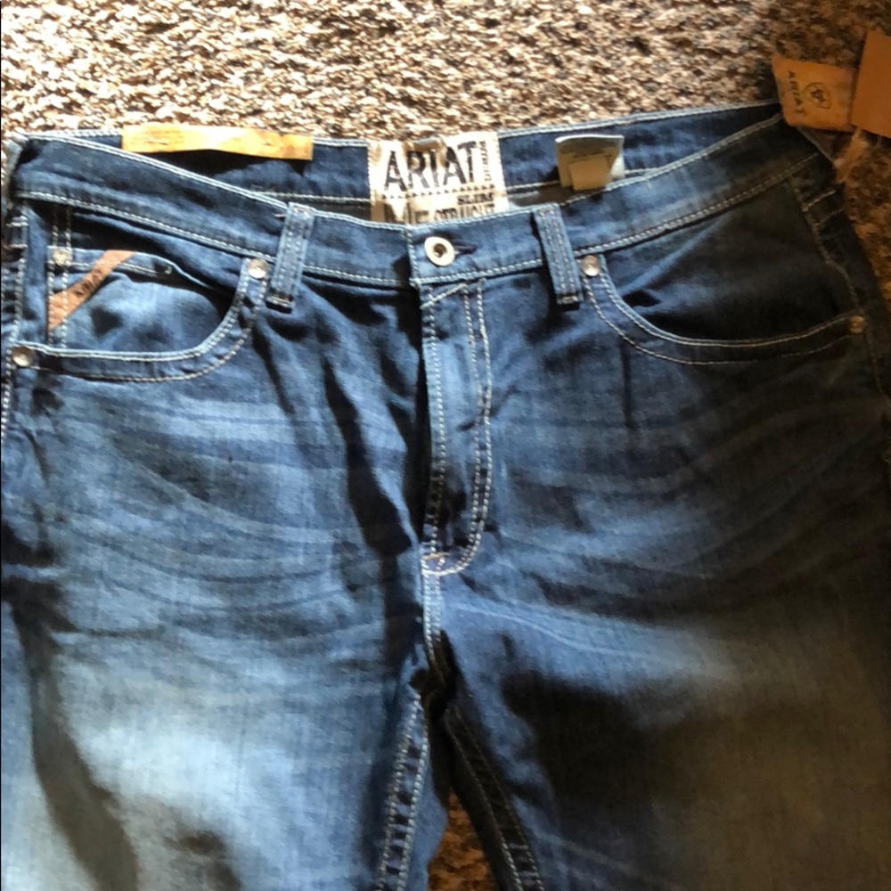 NWT Mens Ariat Jeans